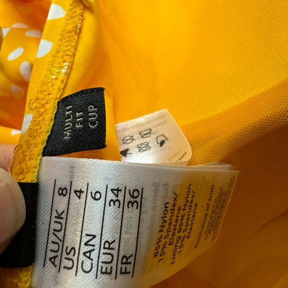 NWT Nip Tuck Swim Marigold Yellow & White Polka dot One Piece Size 4 (US) - Picture 6 of 6